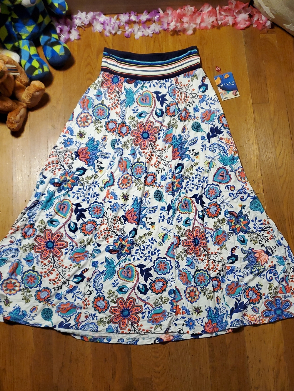 Gorgeous And Flowy Skirt From Milly